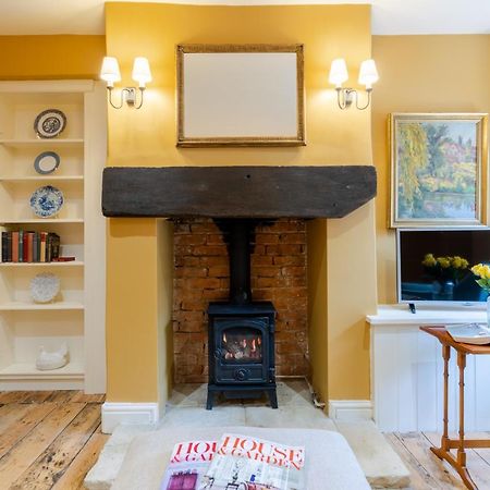 Vine Cottage Charlbury Exterior photo